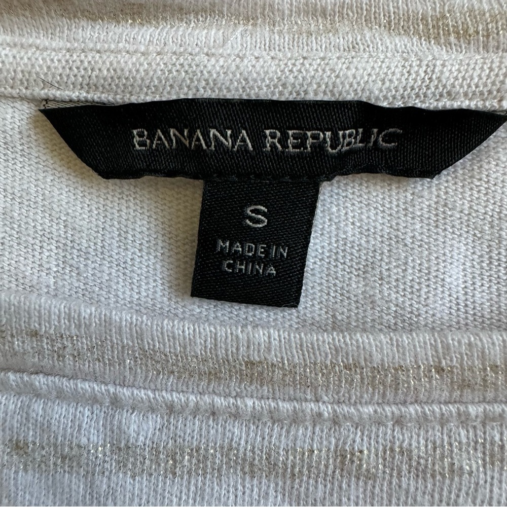 Banana Republic Cream and gold mettalic Stripe Long Sleeve Top Sz Small - Picture 2 of 7